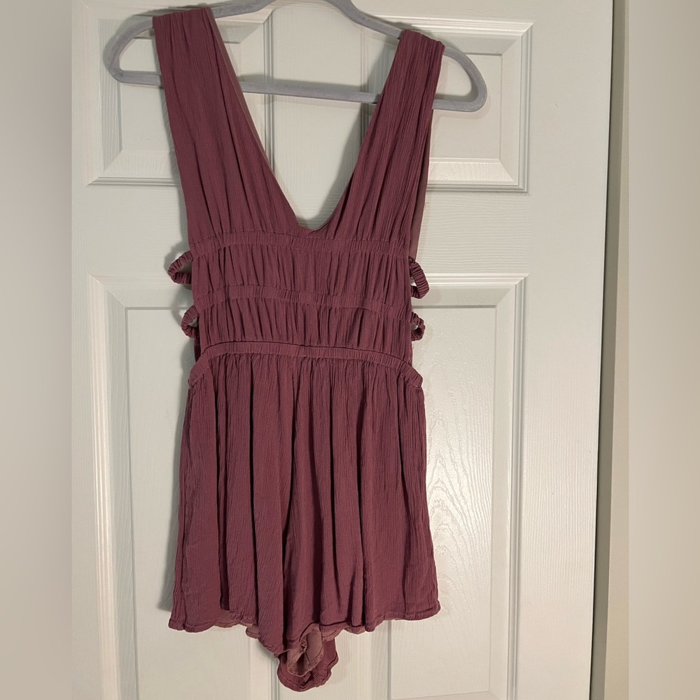 Mauve Windsor Romper - Picture 2 of 2